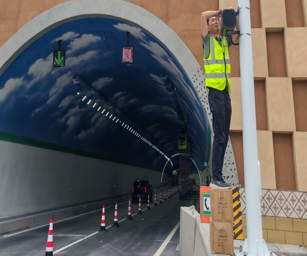 定向声波穿透暴雨！快盈VIII波束成形技术如何破解高速预警“最后一公里”难题？