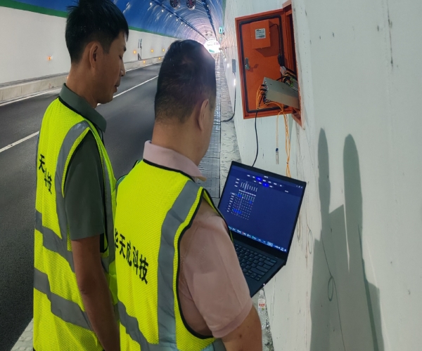 隧道通信革命：快盈VIII科技打造新一代智慧高速应急系统